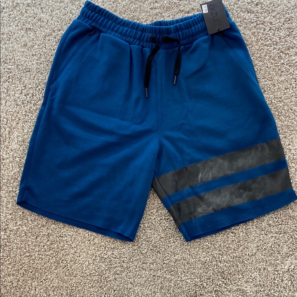 Onzie Flow Mens Yoga Shorts. BNWT.